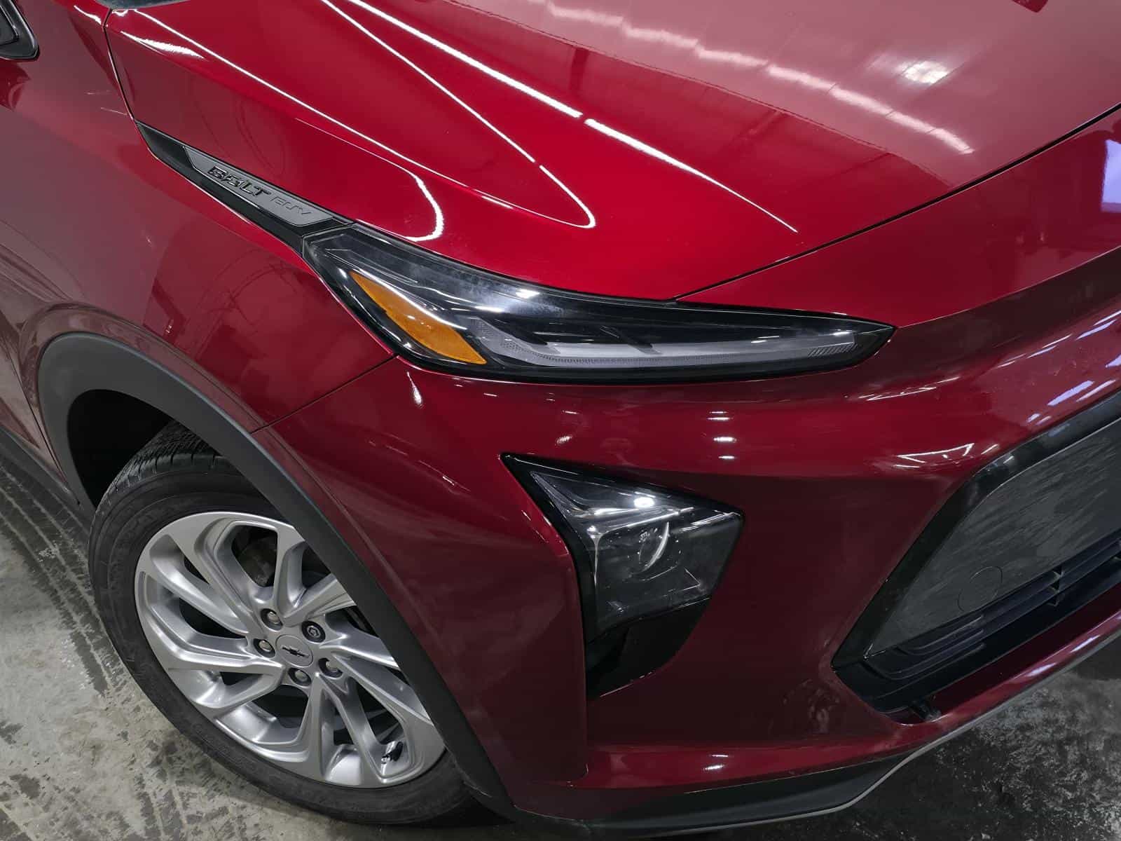 2023 Chevrolet Bolt EUV LT - Image 5