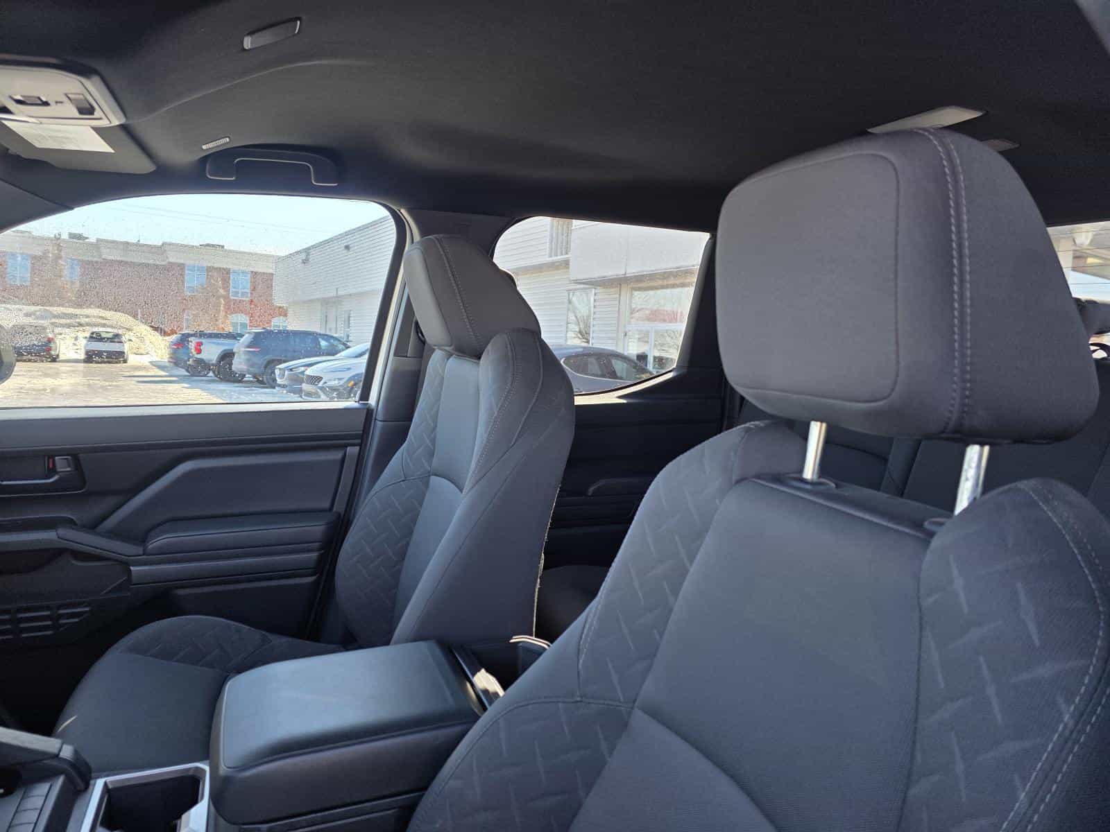 Image 21 Toyota Tacoma SR5 2024