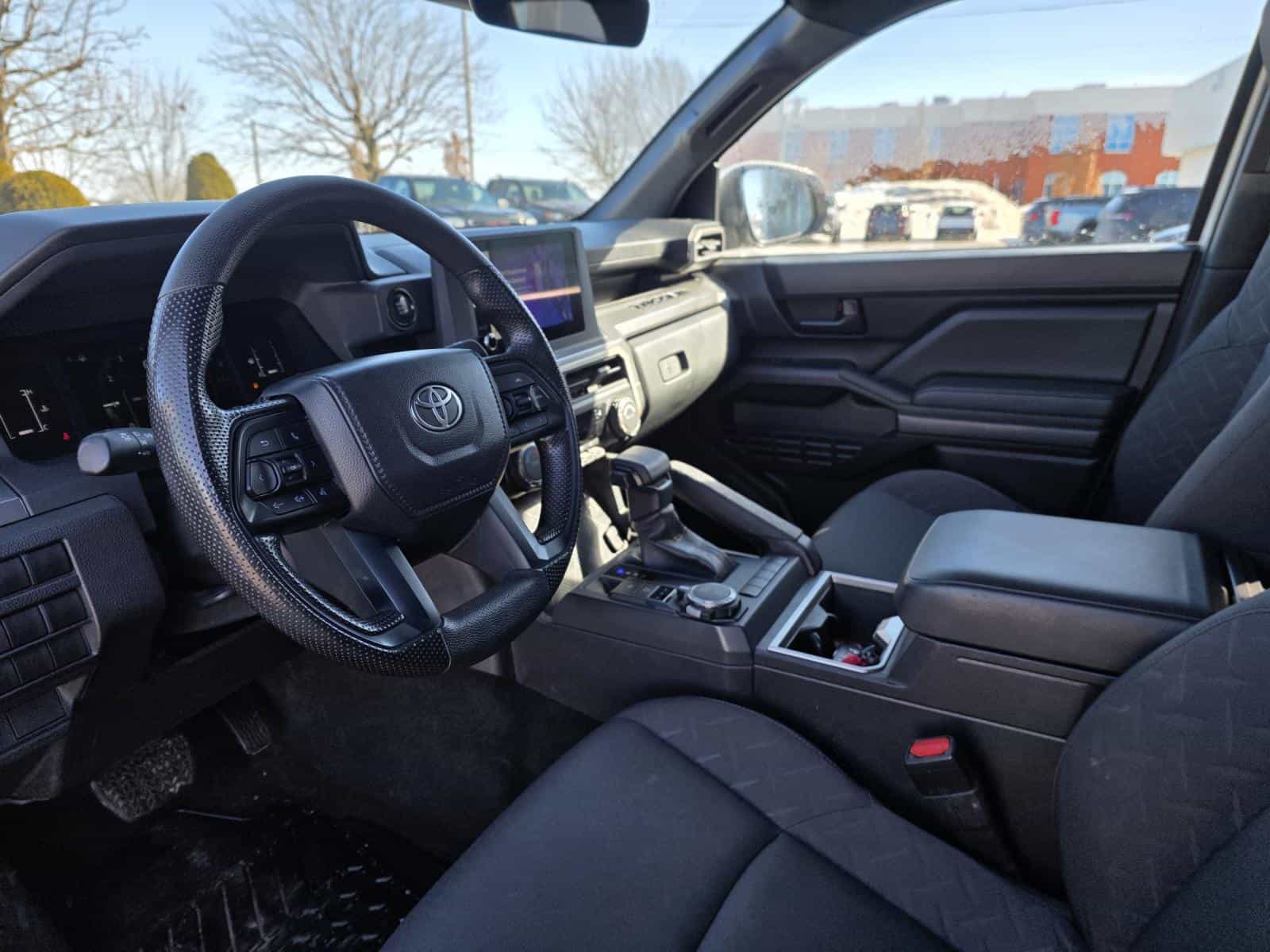 Image 17 Toyota Tacoma SR5 2024