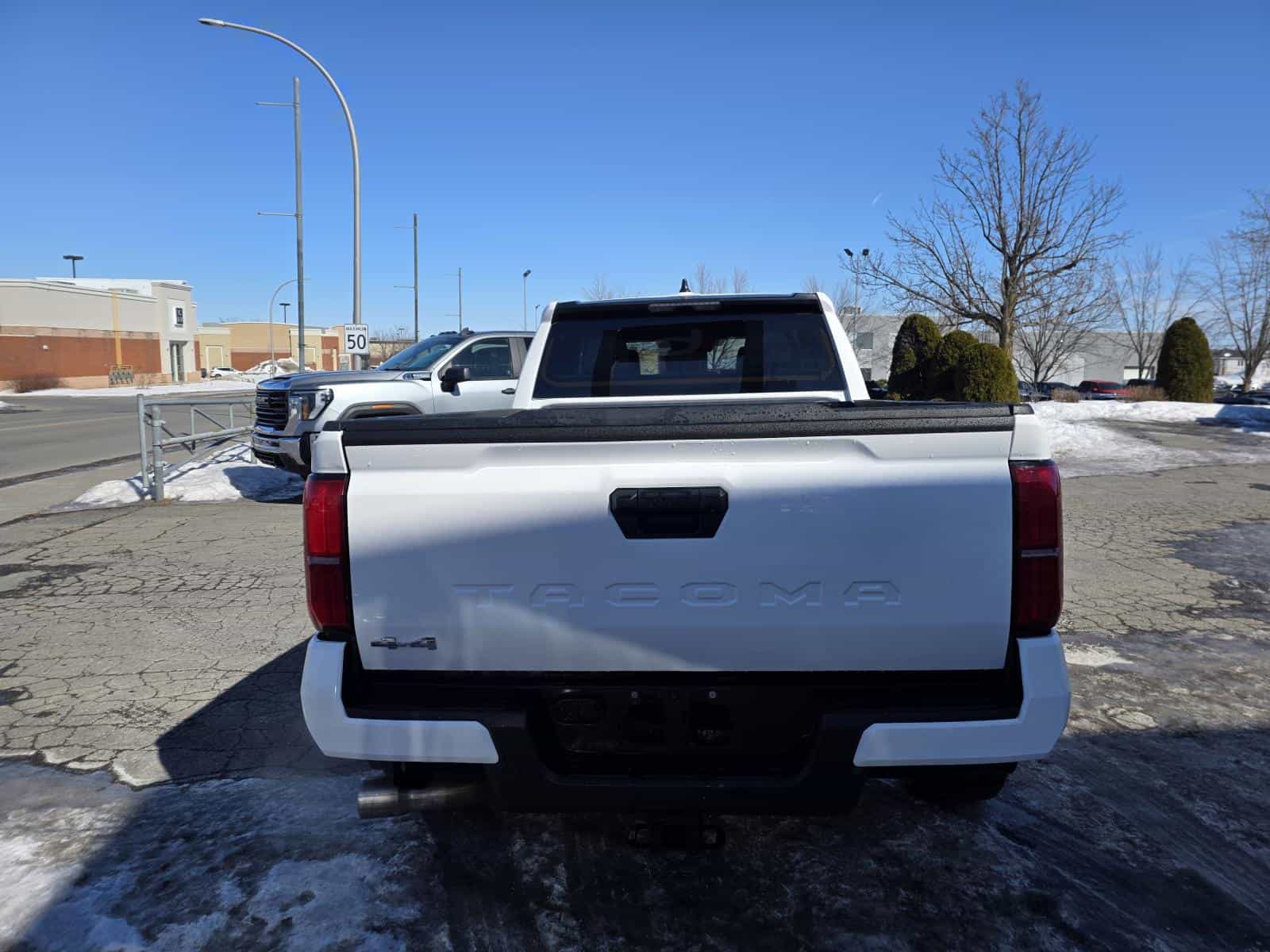 Image 9 Toyota Tacoma SR5 2024