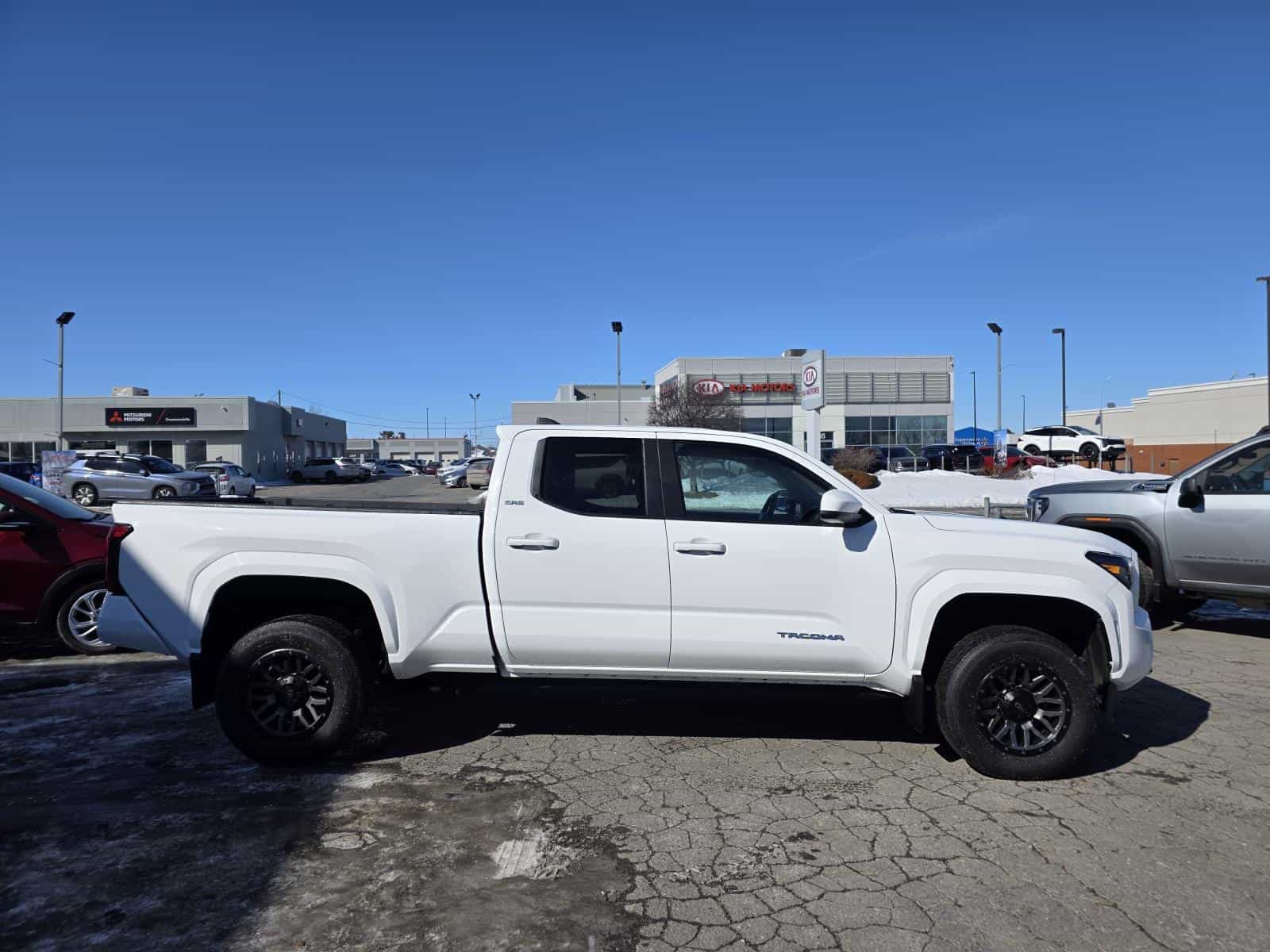 Image 7 Toyota Tacoma SR5 2024