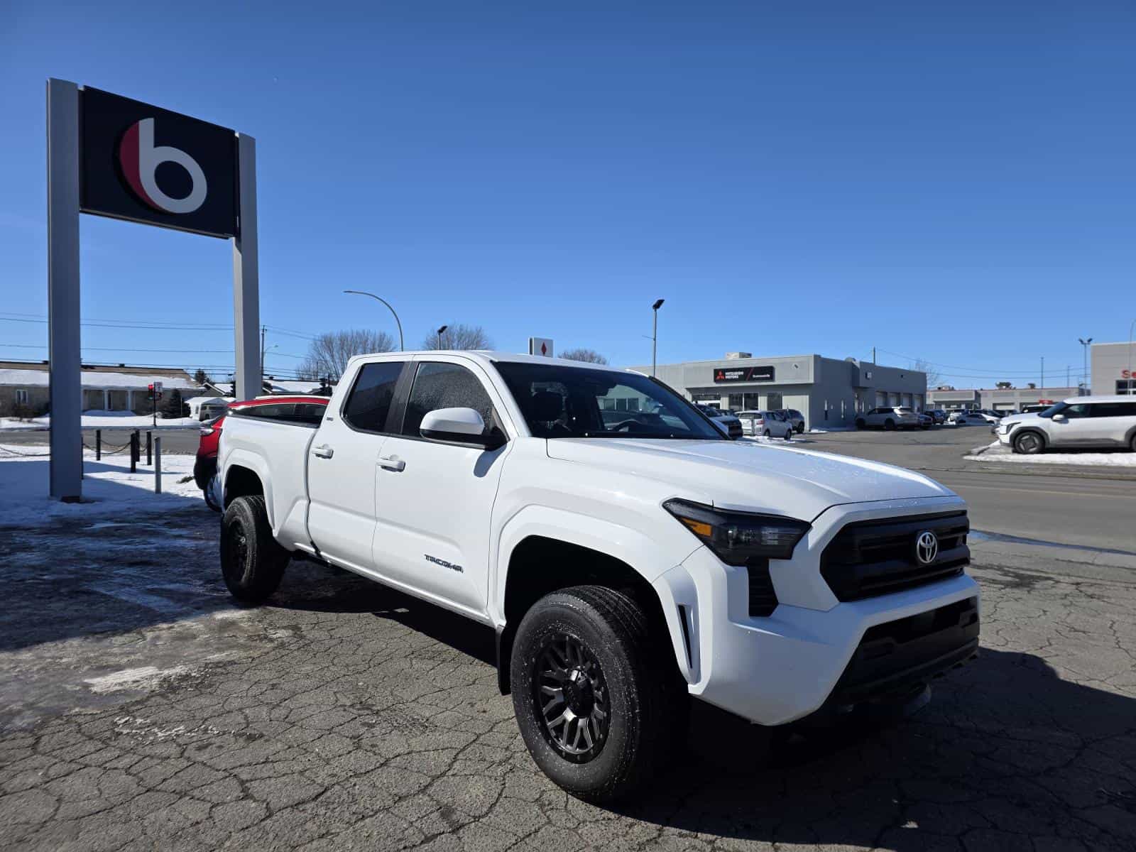 2024 Toyota Tacoma SR5 - Image 5