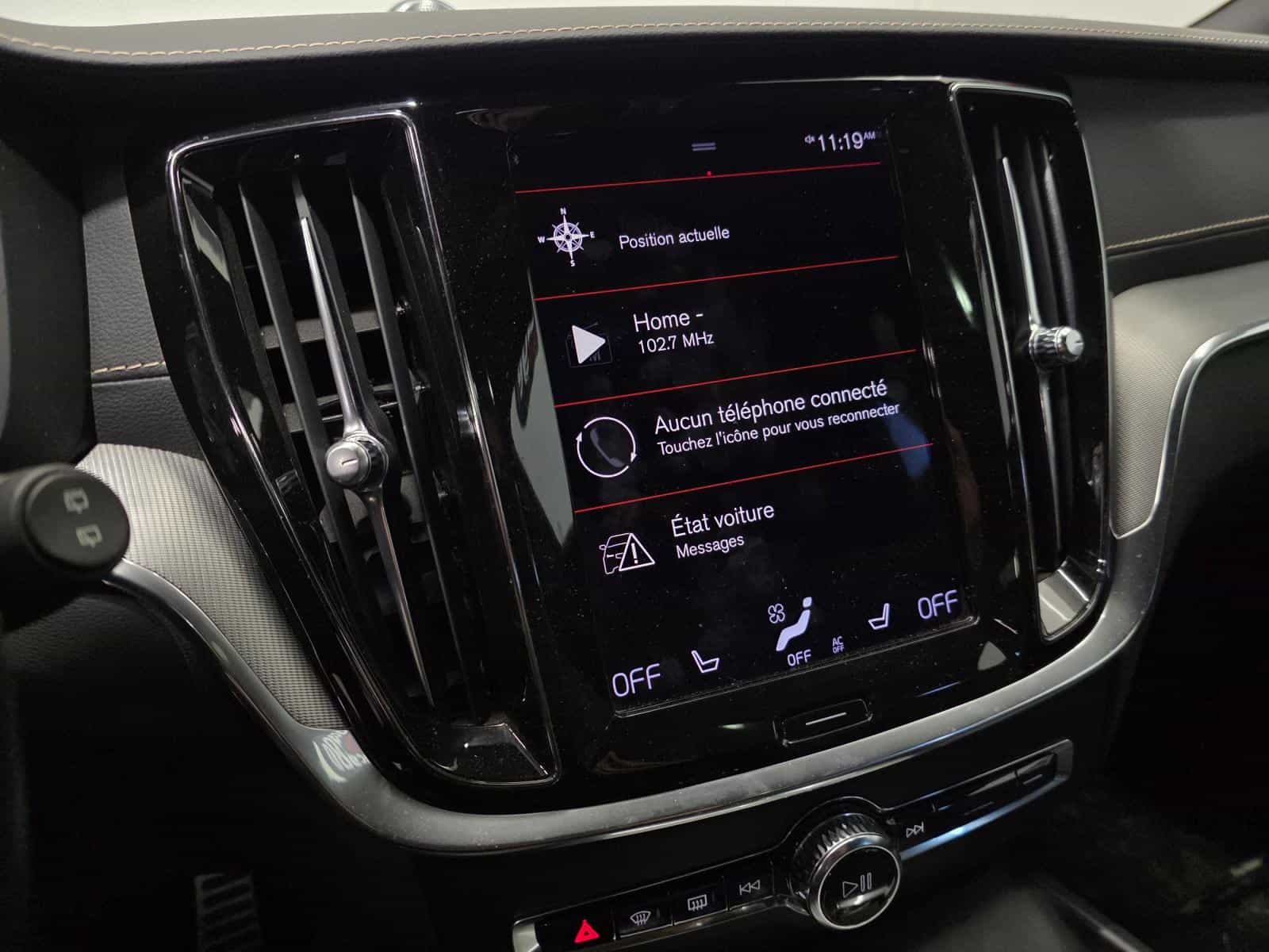 2022 Volvo V60 R-Design - Image 15