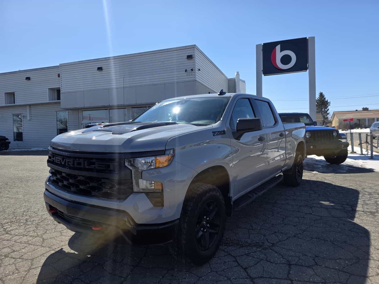 2024 Chevrolet Silverado 1500 Custom Trail Boss - Image 1