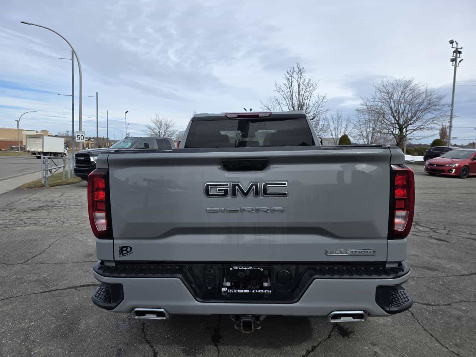2024 GMC Sierra 1500 Elevation - Image 11
