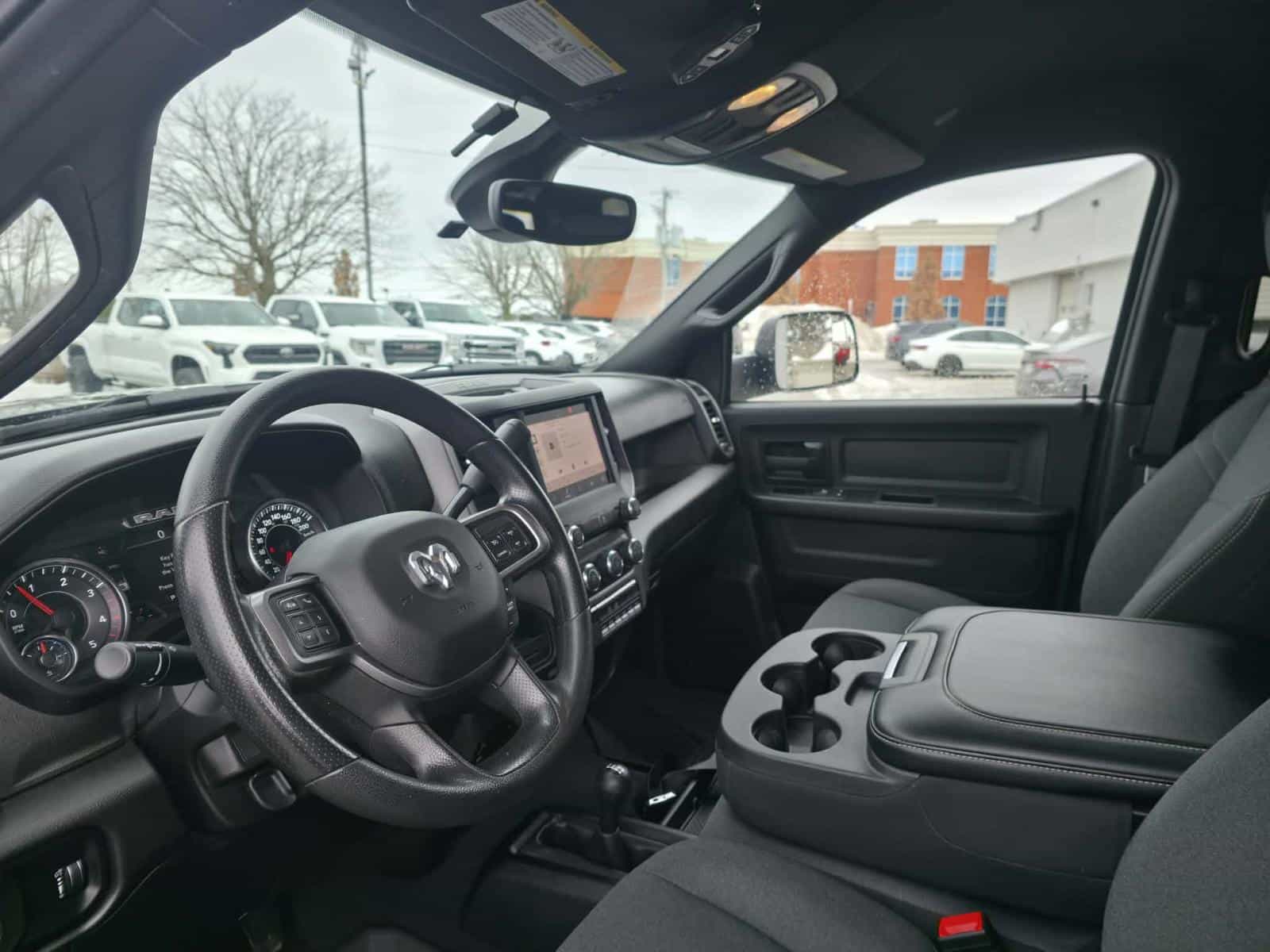 Image 15 RAM 3500 Tradesman 2022