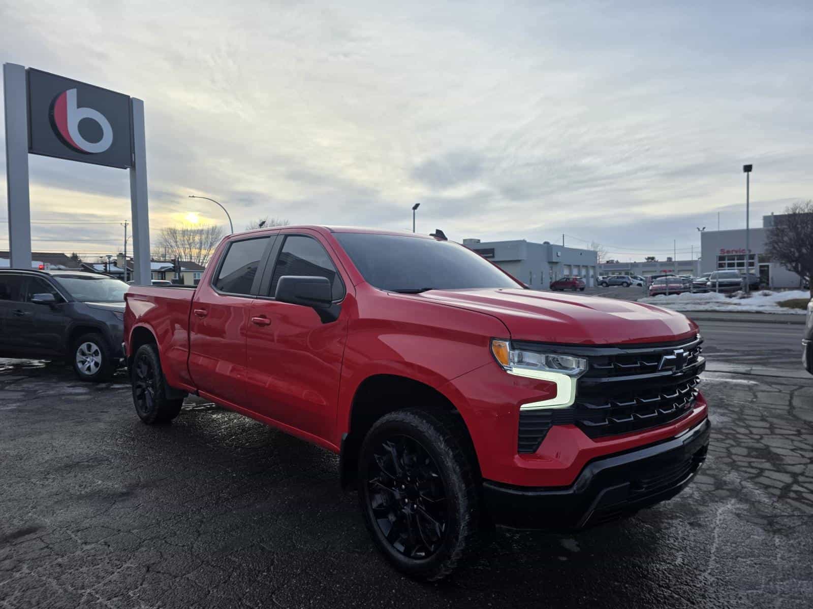 2023 Chevrolet Silverado 1500 LT - Image 3