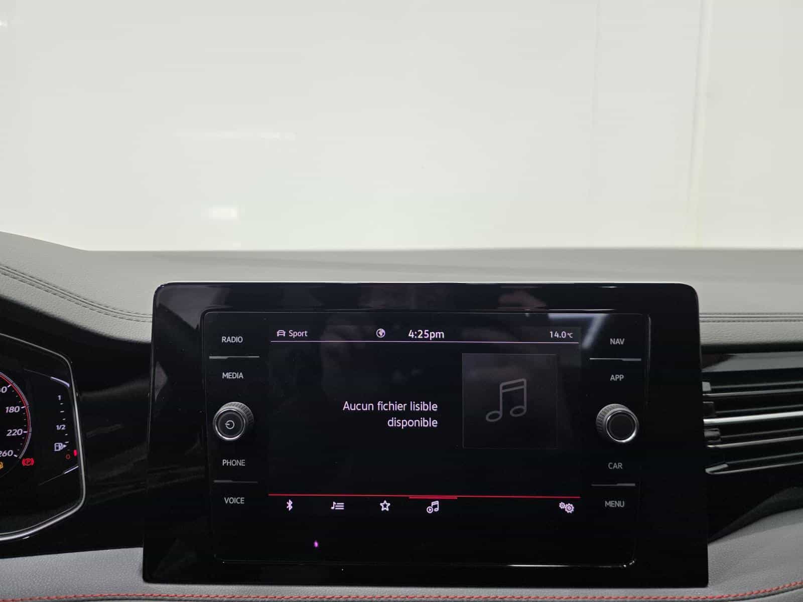 Image 15 Volkswagen Jetta GLI Autobahn 2025