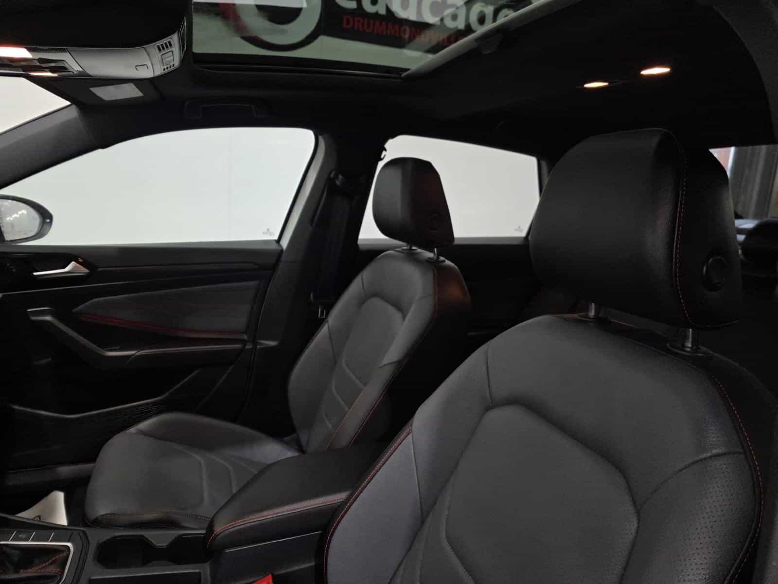 2025 Volkswagen Jetta GLI Autobahn - Image 13