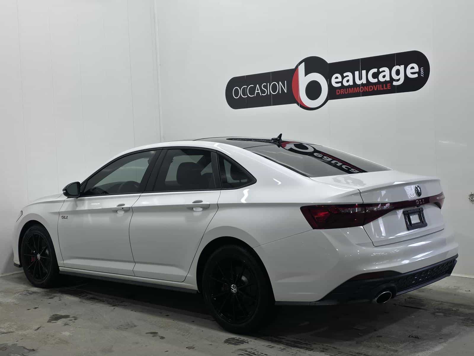 Image 7 Volkswagen Jetta GLI Autobahn 2025