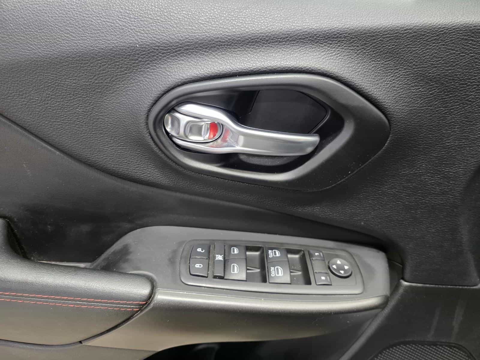 Image 18 Jeep Cherokee Trailhawk 2021