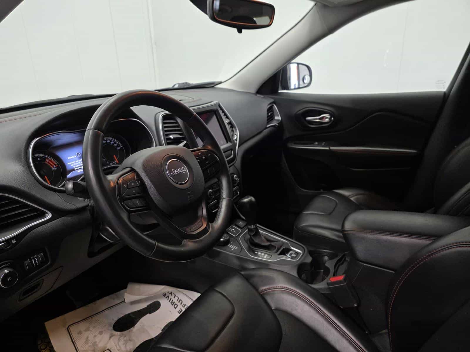 2021 Jeep Cherokee Trailhawk - Image 10