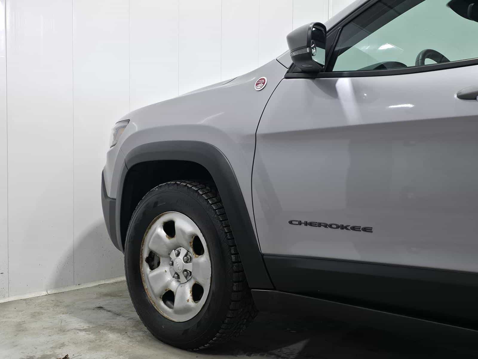 2021 Jeep Cherokee Trailhawk - Image 9