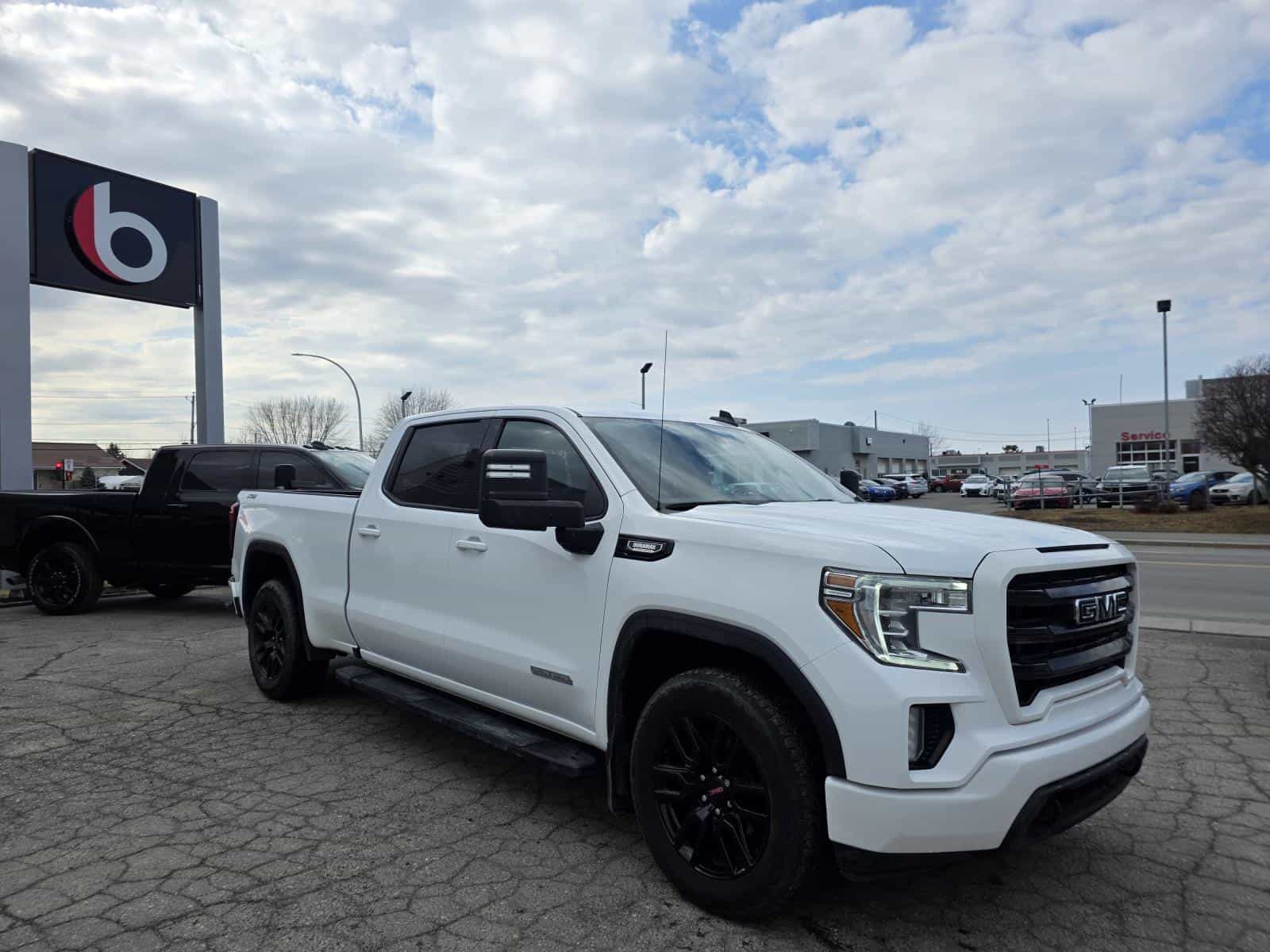 2022 GMC Sierra 1500 LTD Elevation - Image 7