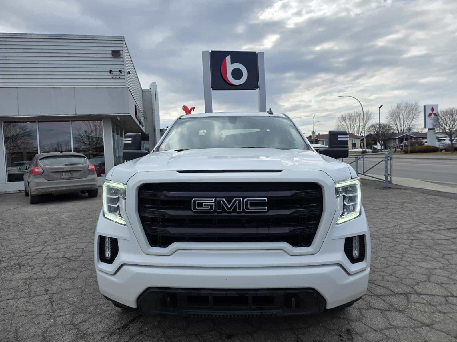 Image 3 GMC Sierra 1500 LTD Elevation 2022