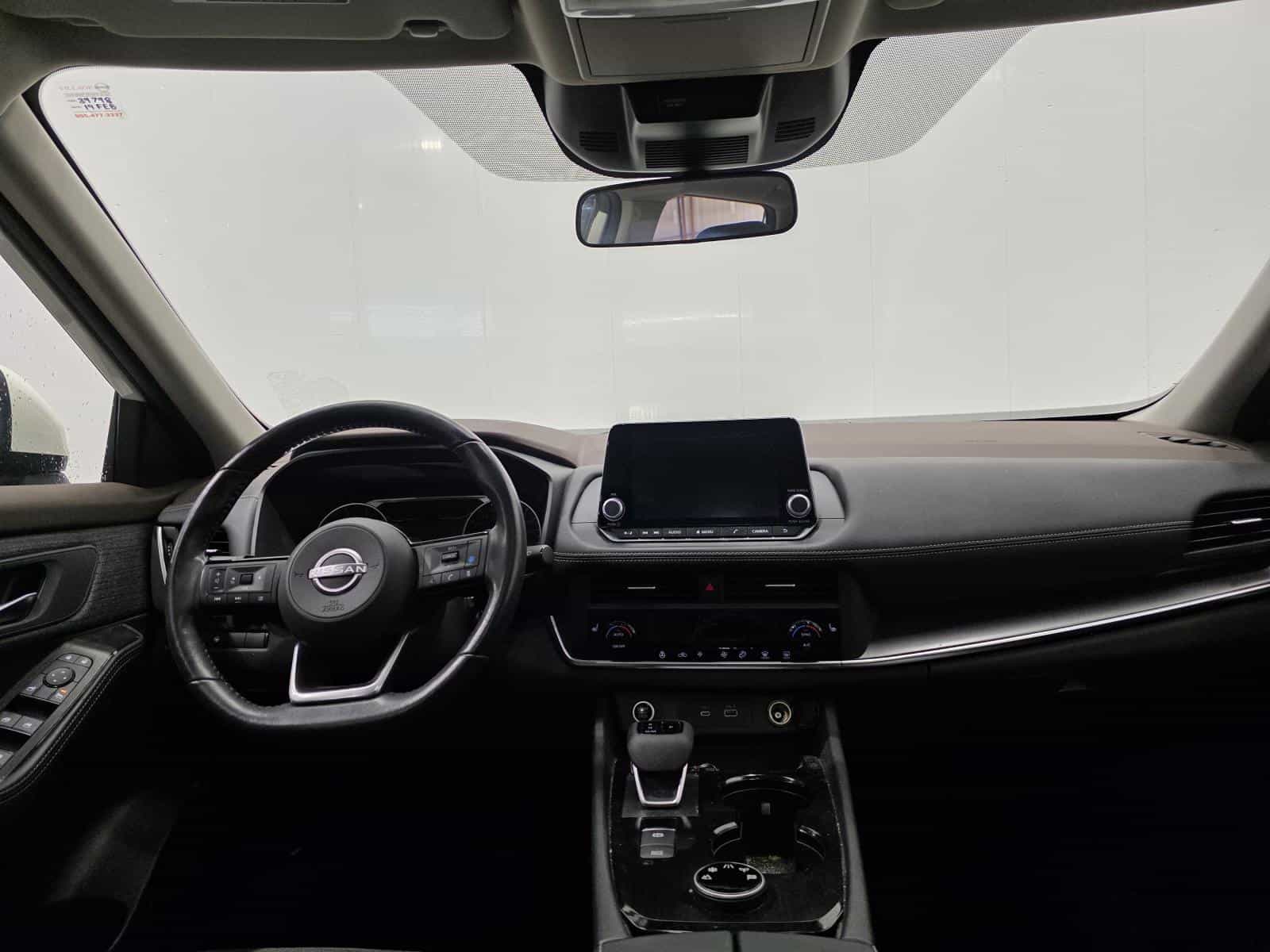 2023 Nissan Rogue SV - Image 7