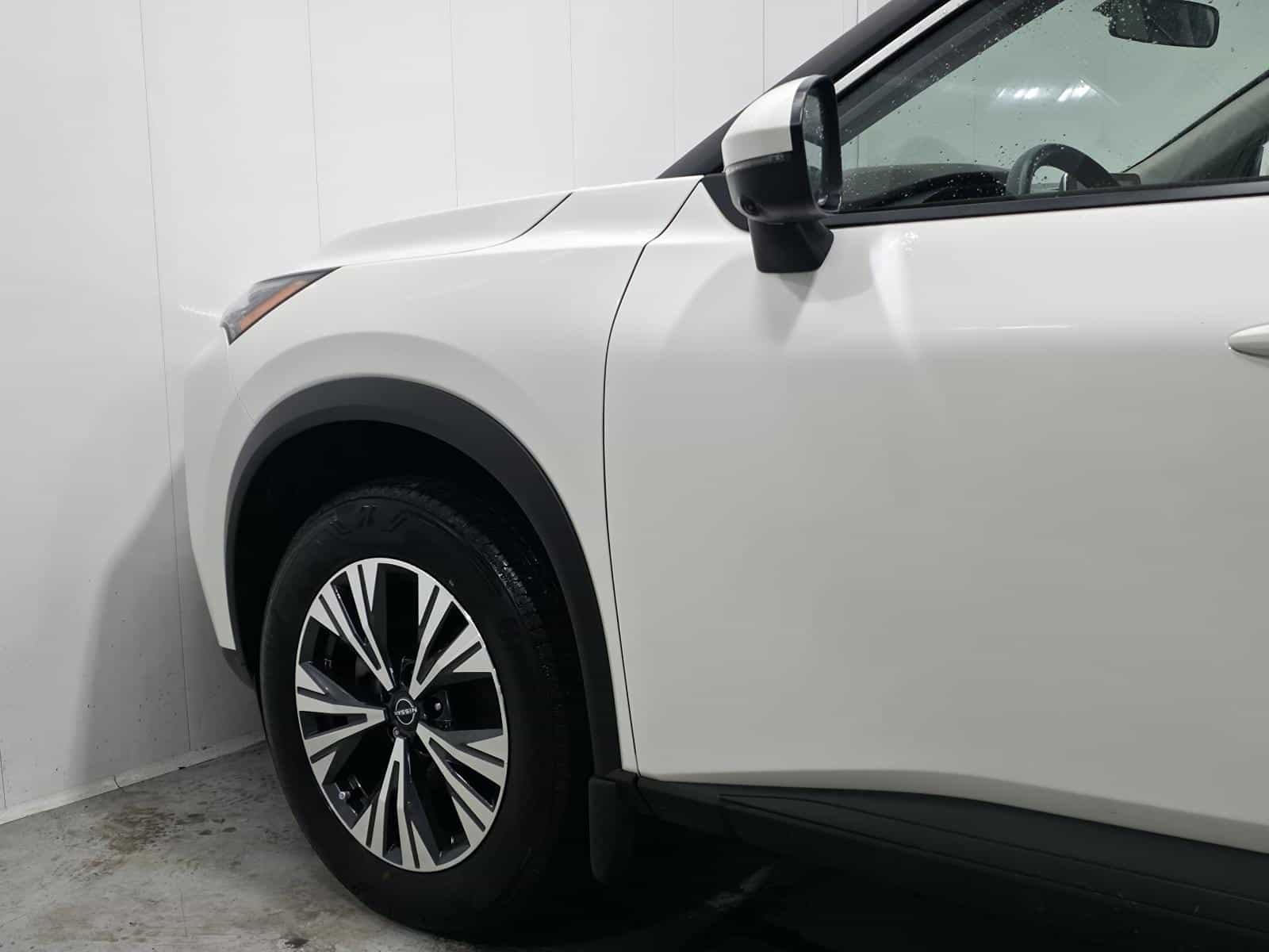 Image 3 Nissan Rogue SV 2023