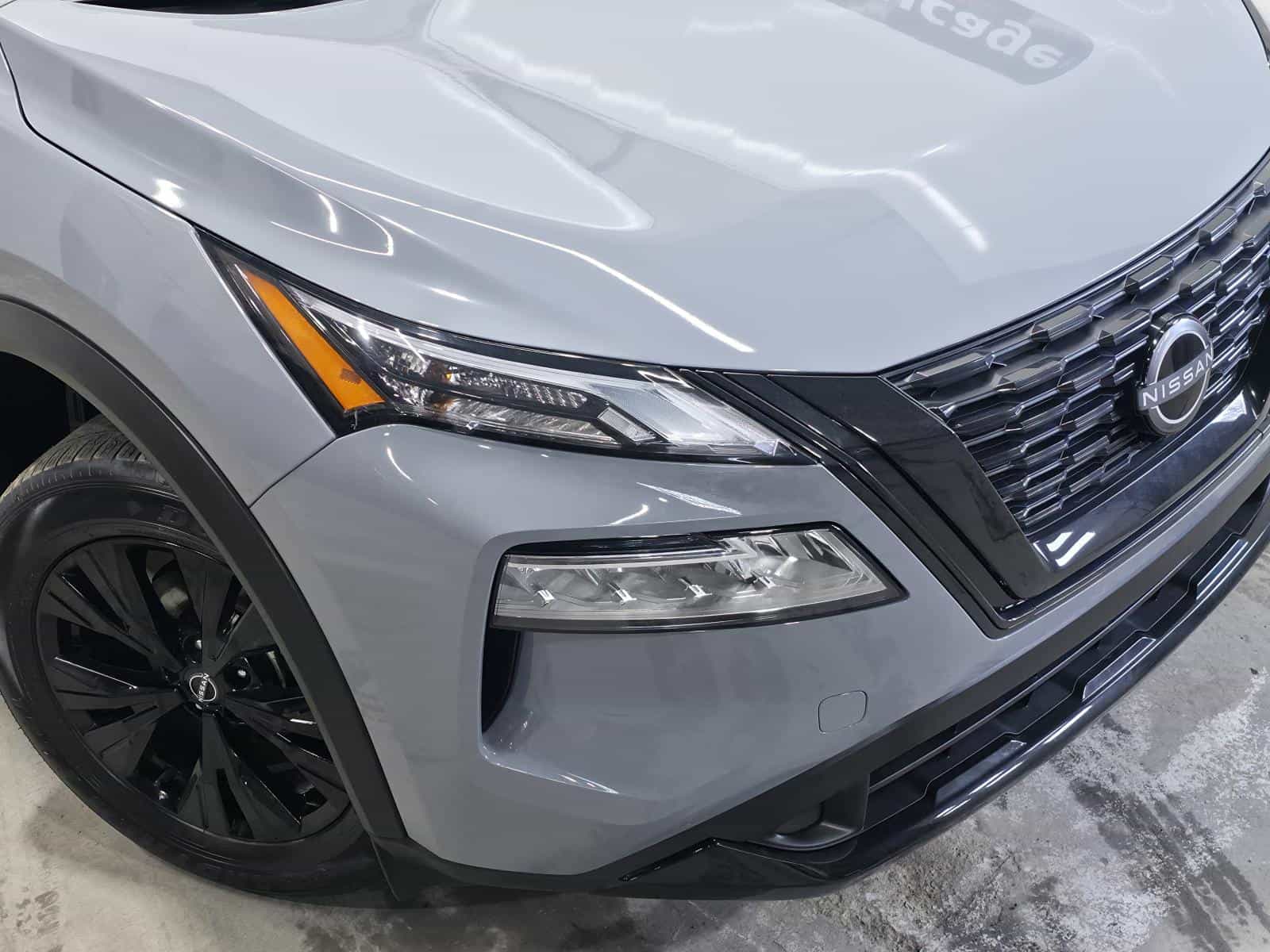 2023 Nissan Rogue SV Midnight - Image 3