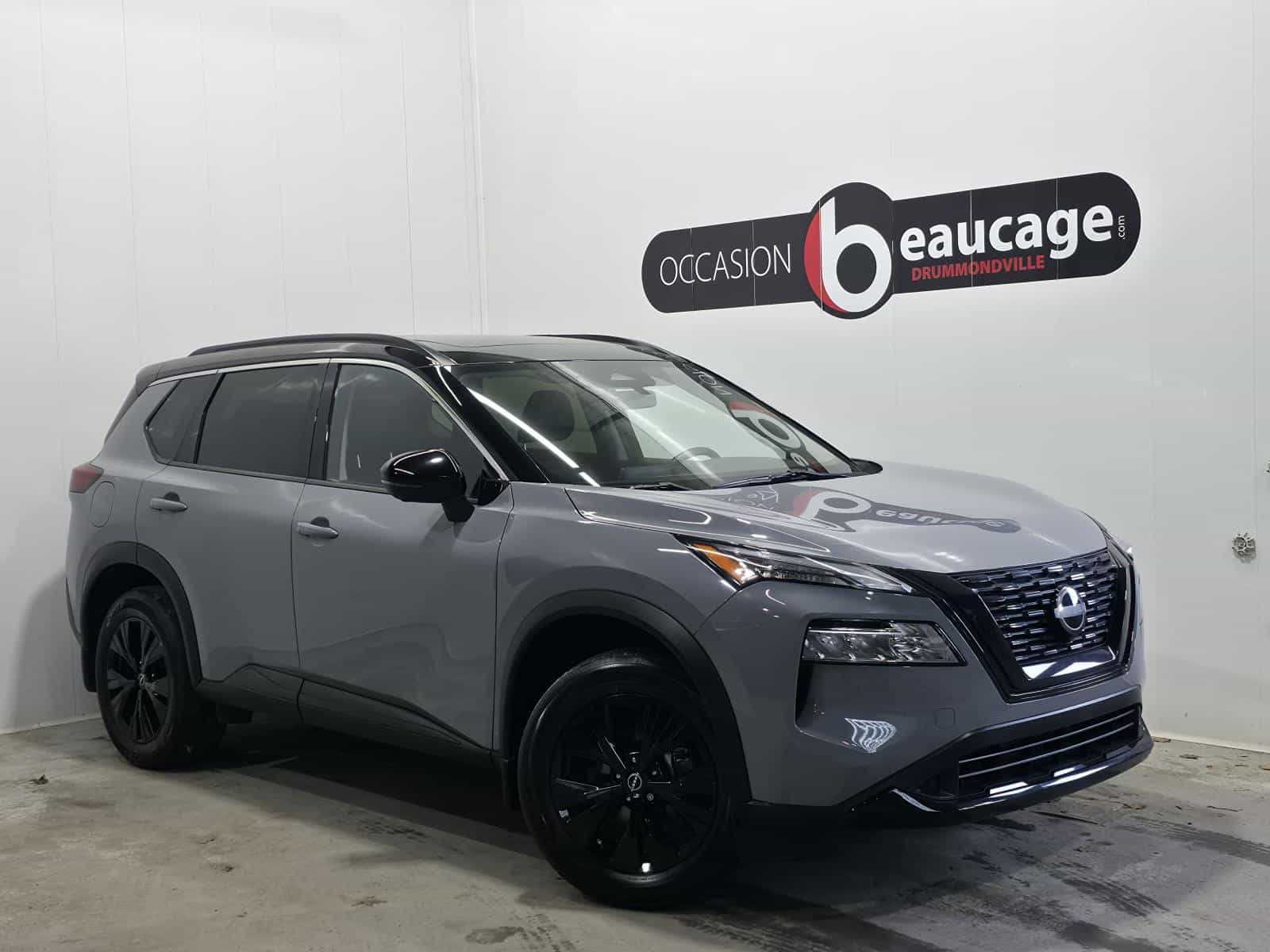 Image 1 Nissan Rogue SV Midnight 2023