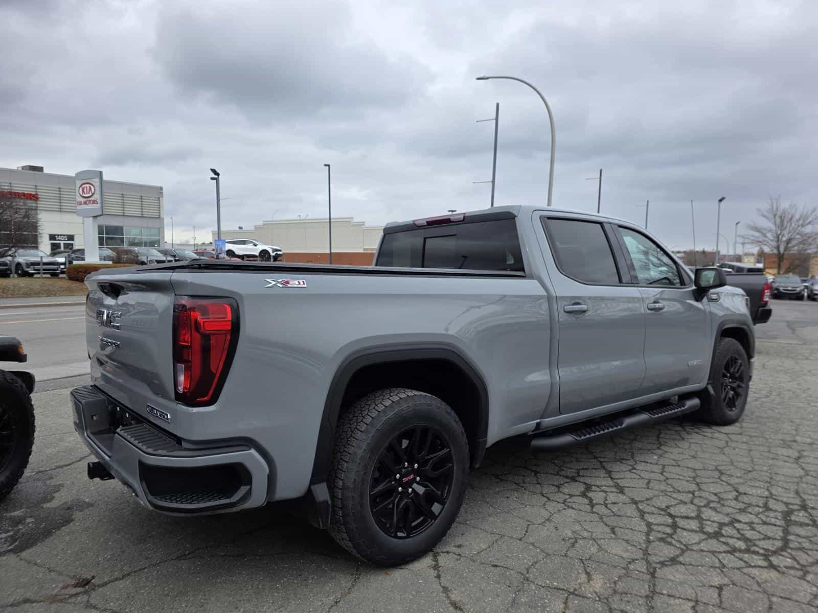 Image 8 GMC Sierra 1500 Elevation 2024