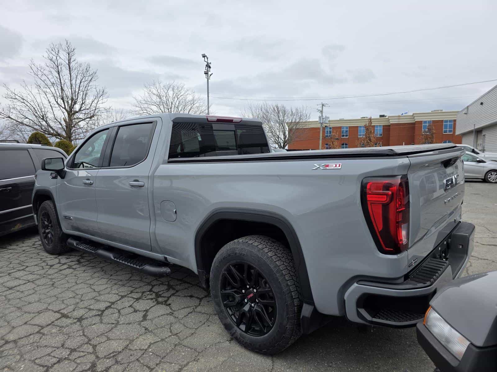 Image 11 GMC Sierra 1500 Elevation 2024