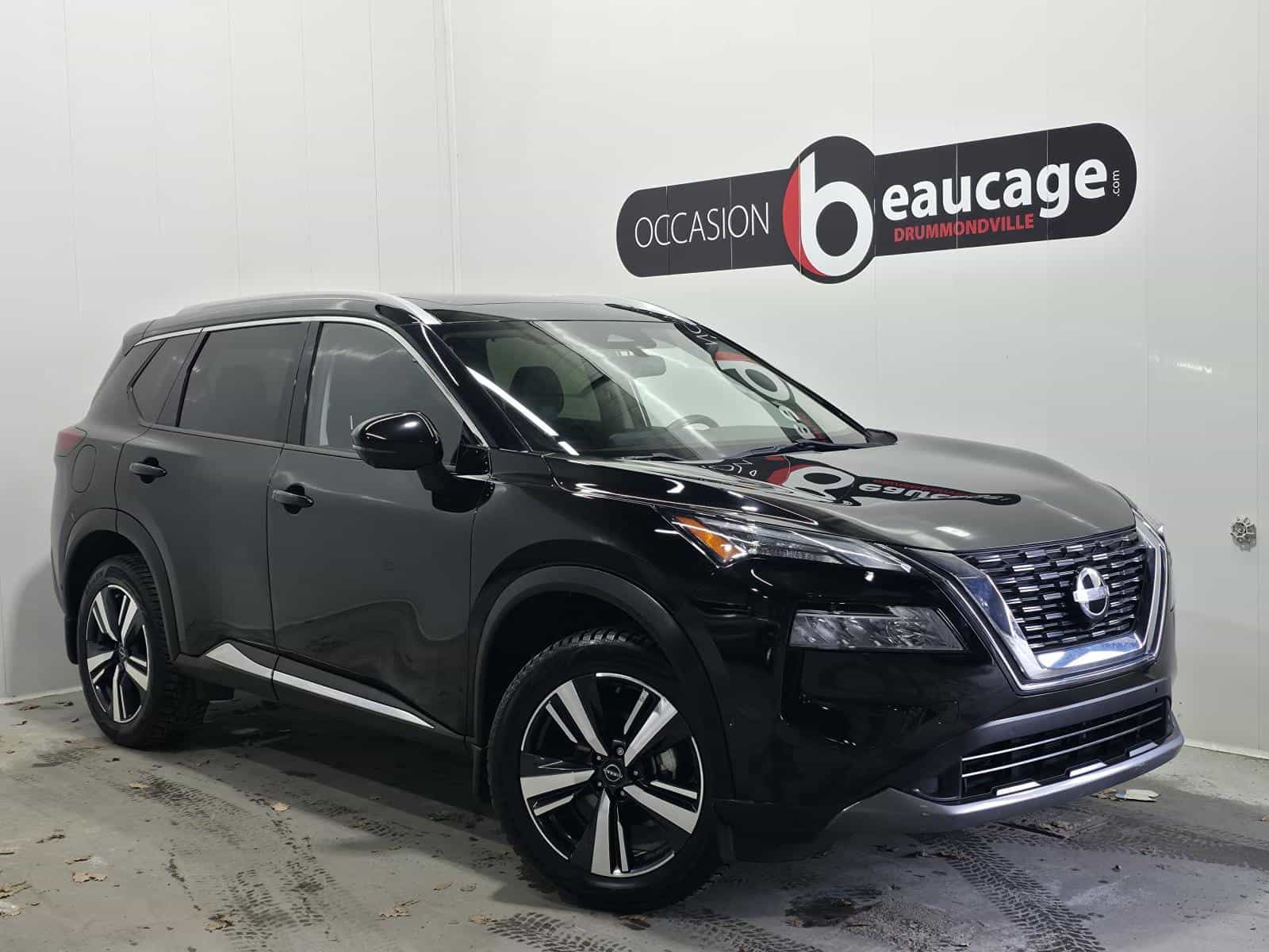 2023 Nissan Rogue SL - Image 1