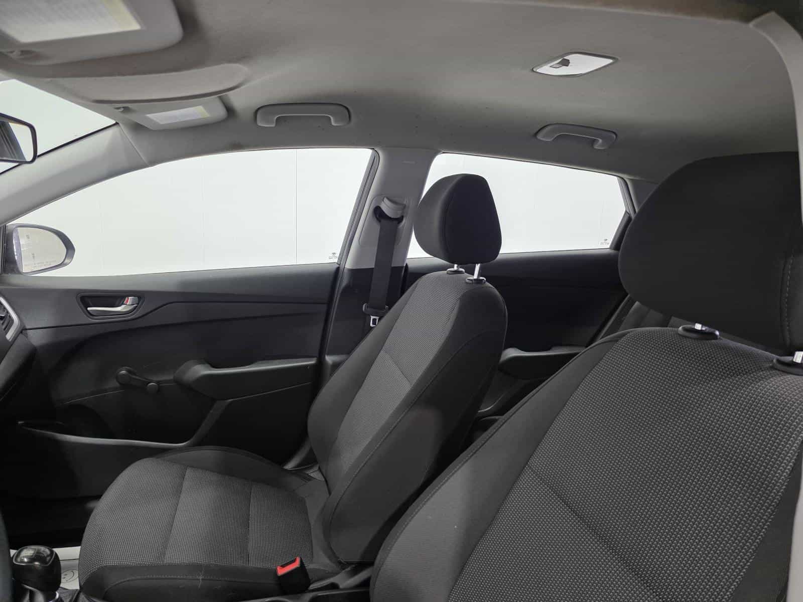 Image 14 Hyundai Accent Essential 2019