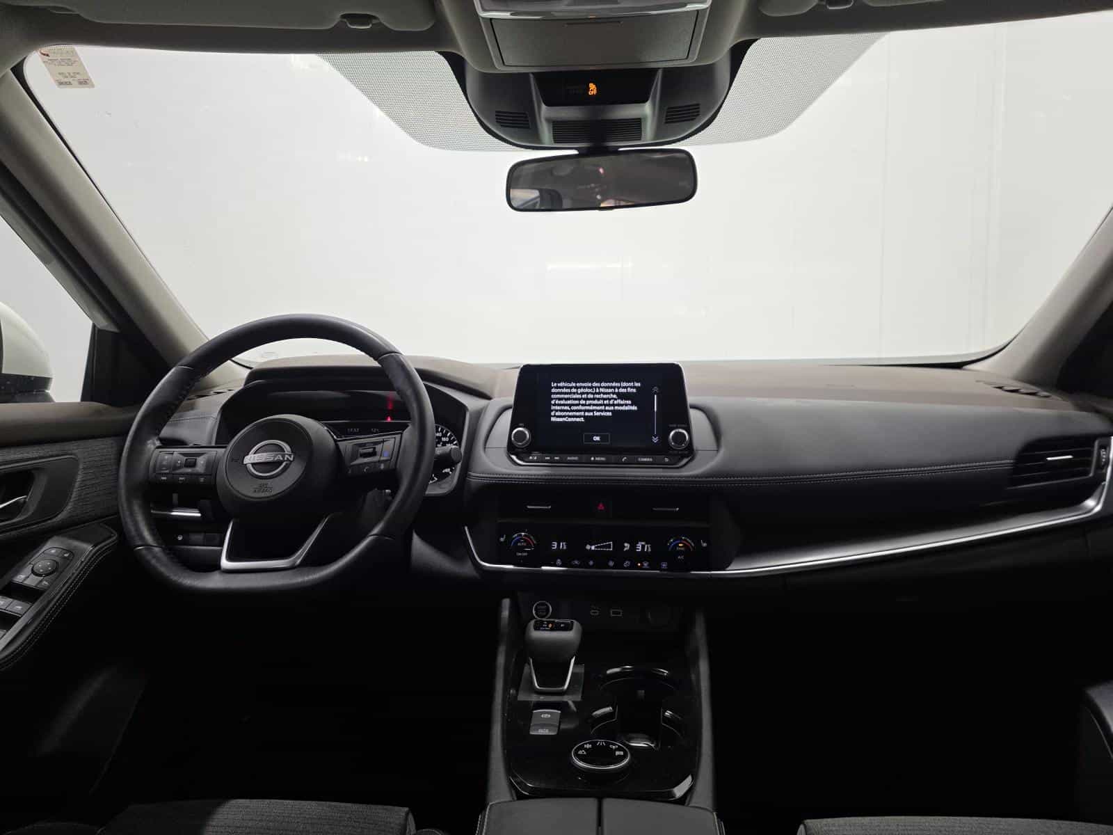 Image 3 Nissan Rogue SV Moonroof 2023