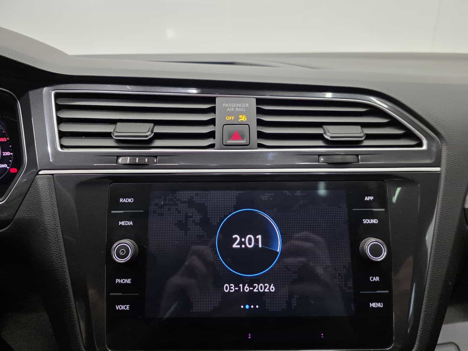 2024 Volkswagen Tiguan Comfortline R-L Blk - Image 17