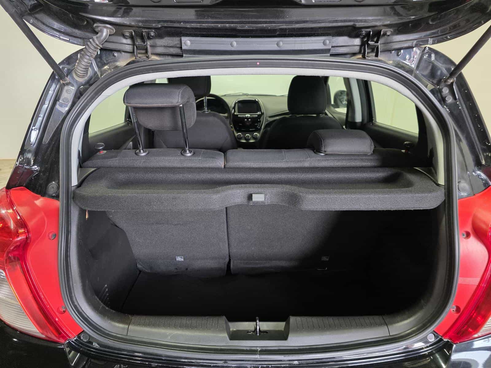 2022 Chevrolet Spark 1LT - Image 8