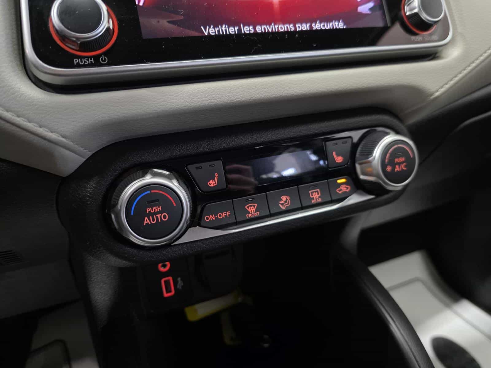 Image 12 Nissan Versa SV 2022