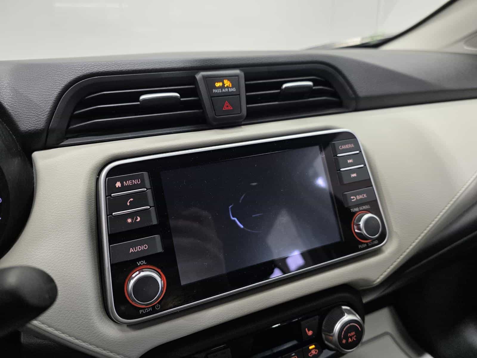 Image 15 Nissan Versa SV 2022