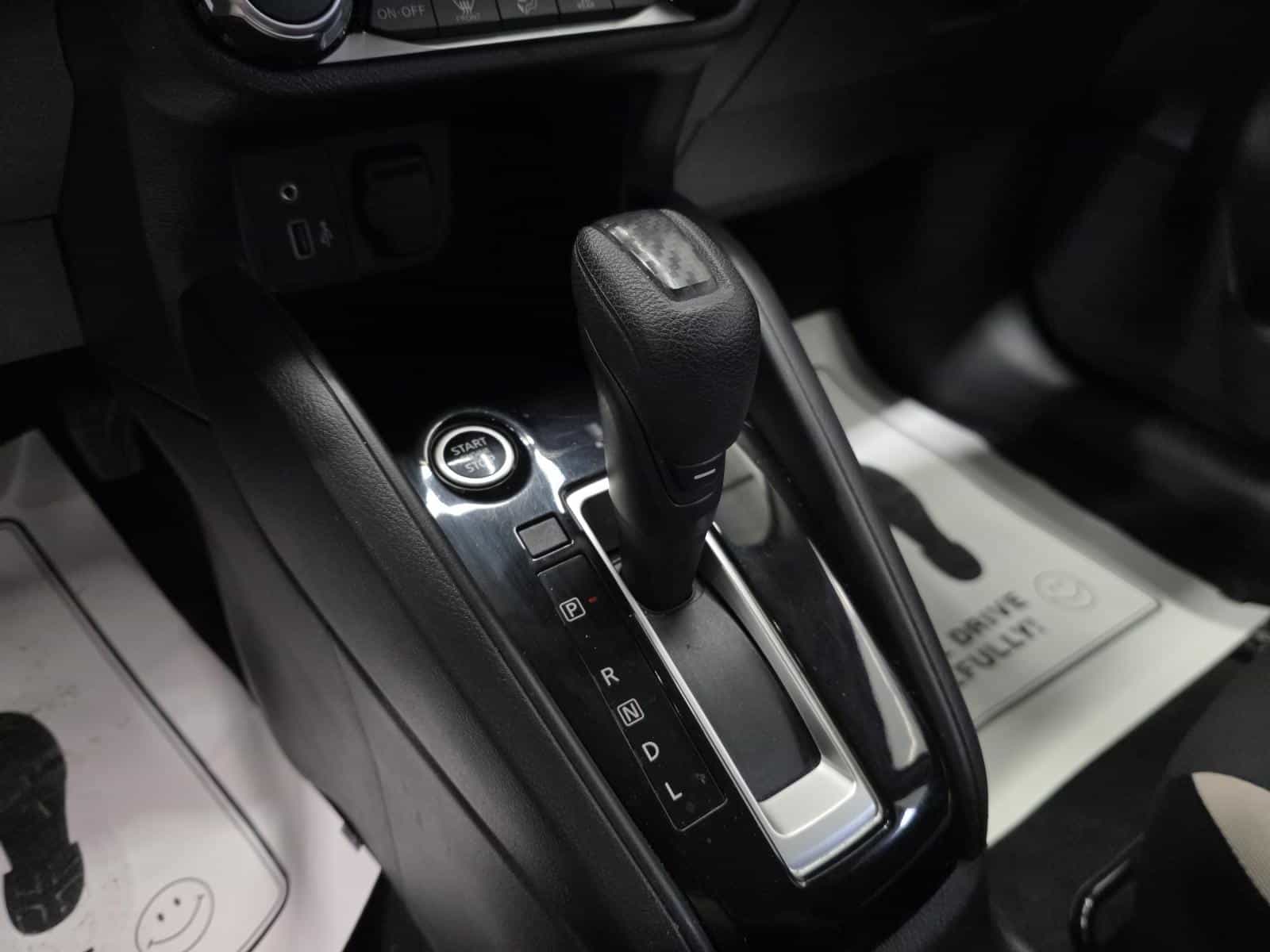 Image 16 Nissan Versa SV 2022