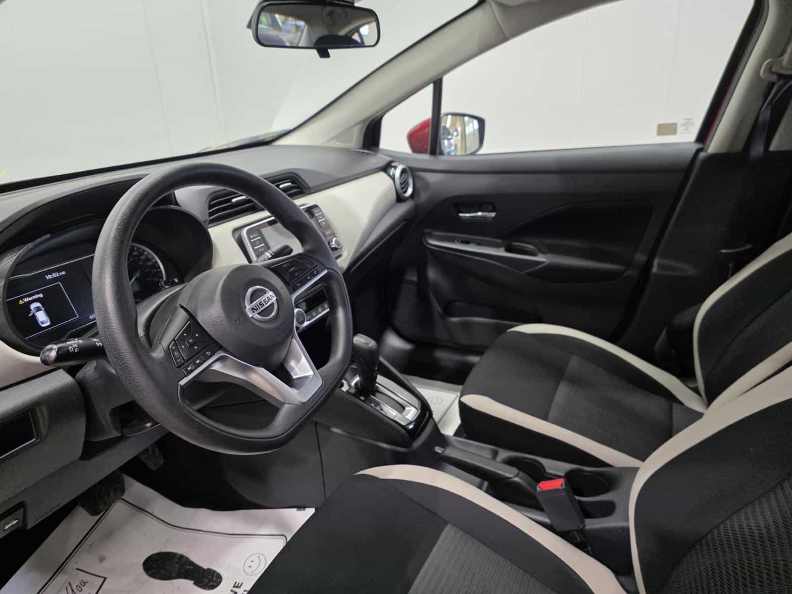 Image 10 Nissan Versa SV 2022