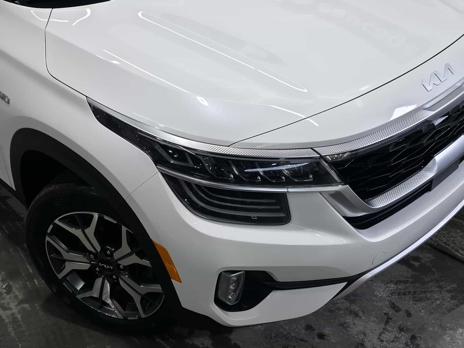 Image 2 Kia Seltos EX Premium 2023