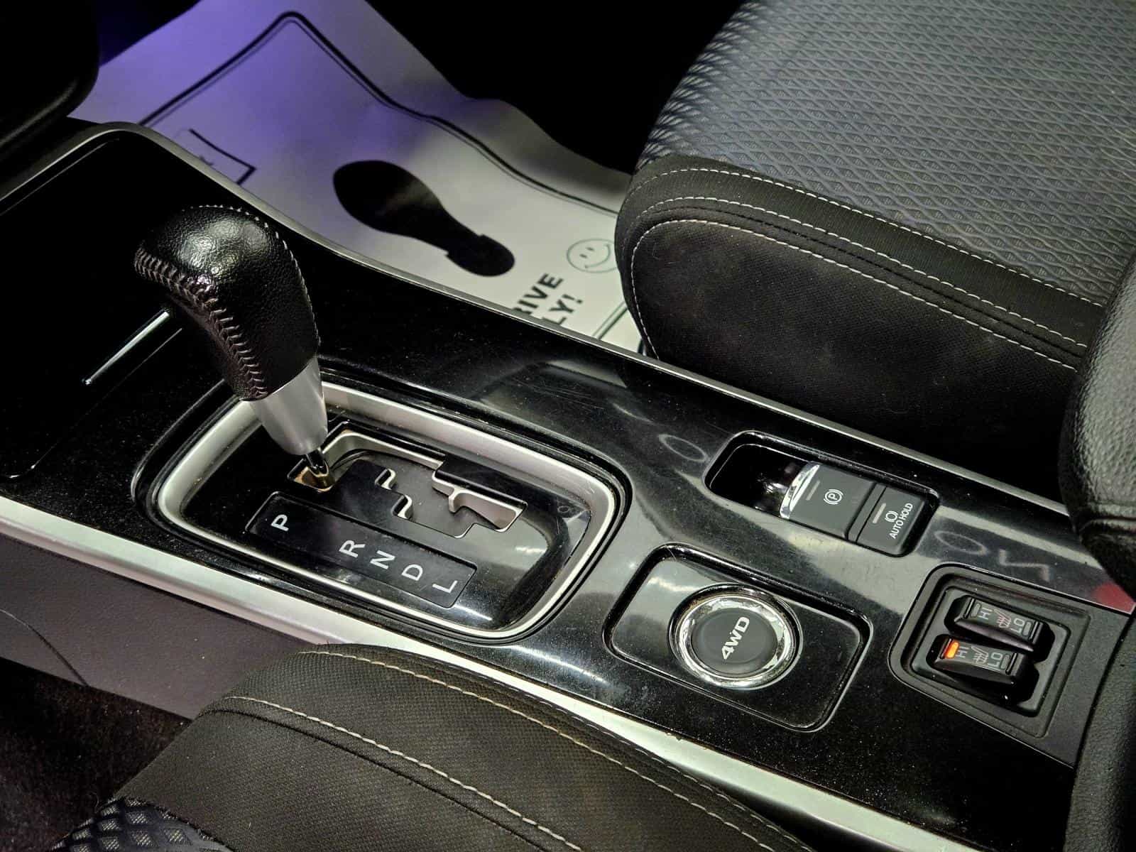 Image 8 Mitsubishi Outlander SE 2018