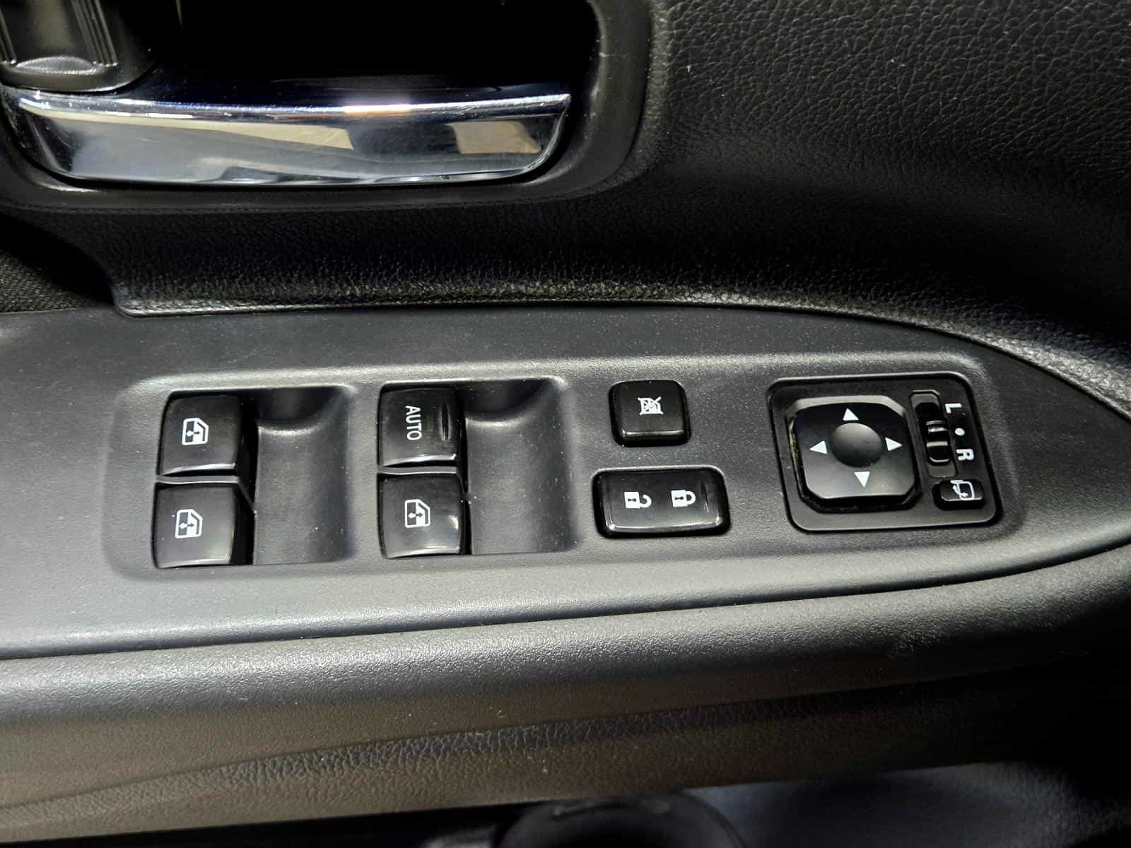 Image 11 Mitsubishi Outlander SE 2018