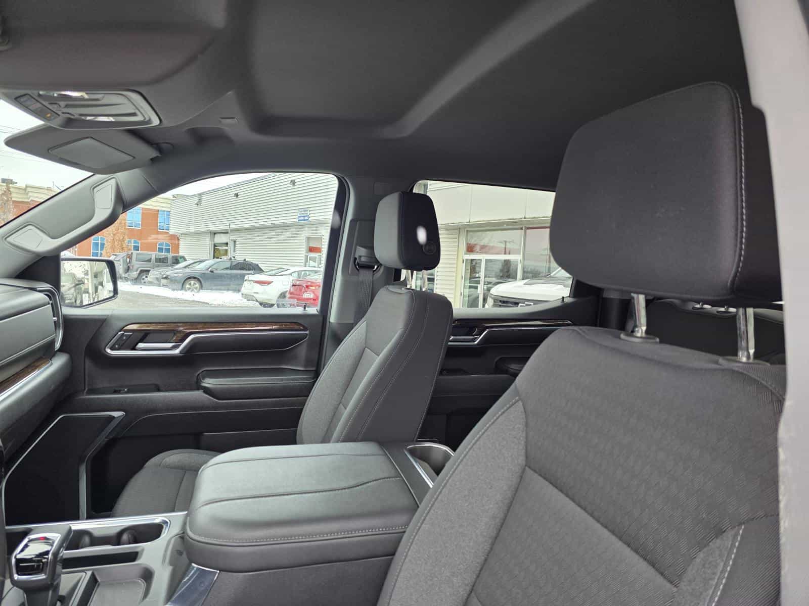 2024 GMC Sierra 1500 Elevation - Image 13