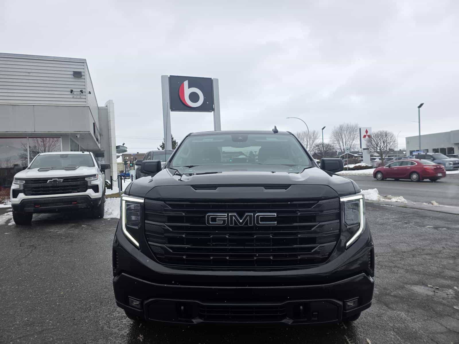 Image 2 GMC Sierra 1500 Elevation 2024