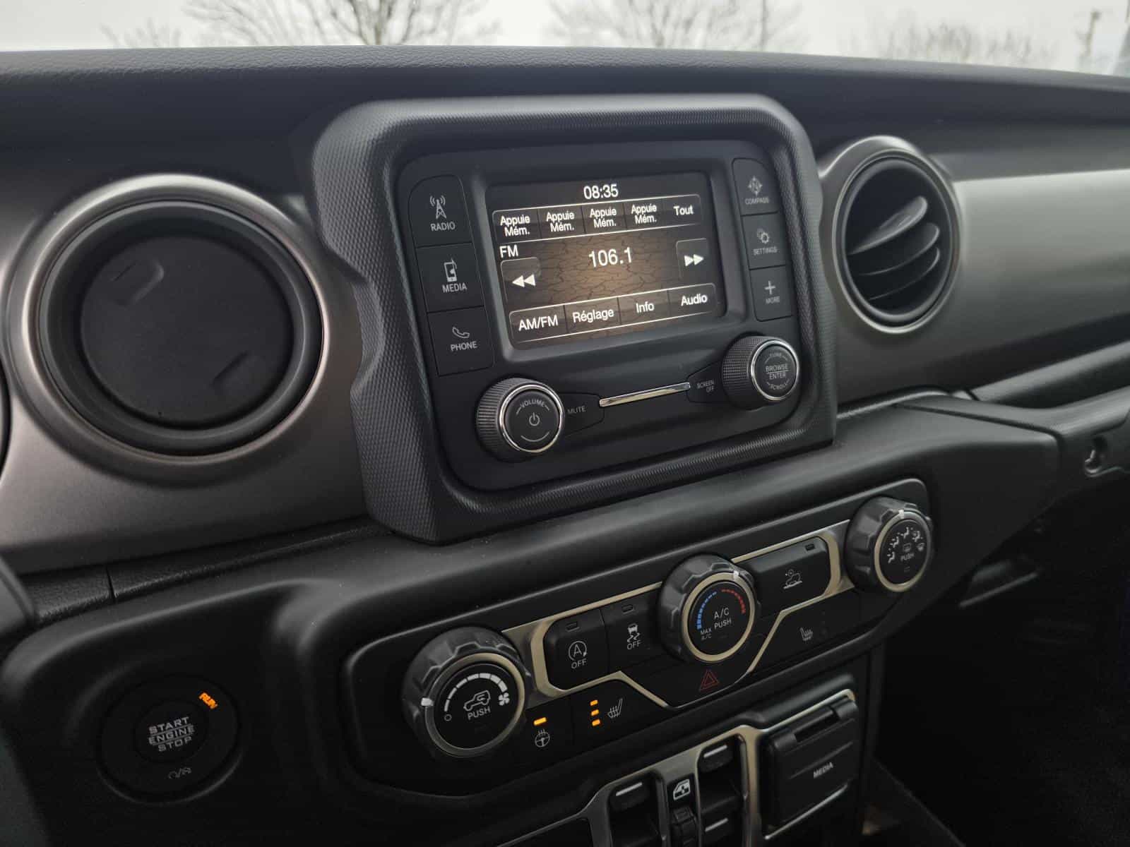 Image 14 Jeep Gladiator Willy`s 2021