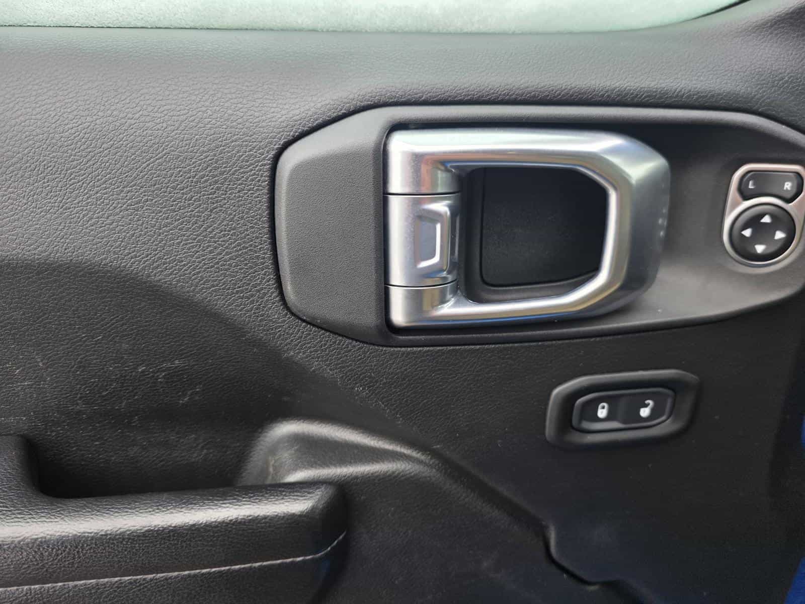 Image 16 Jeep Gladiator Willy`s 2021