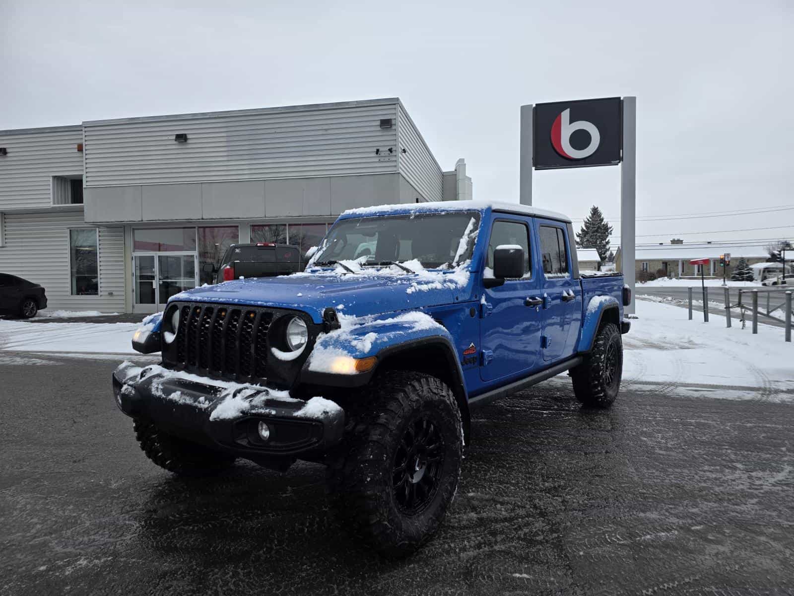 2021 Jeep Gladiator Willy`s - Image 1