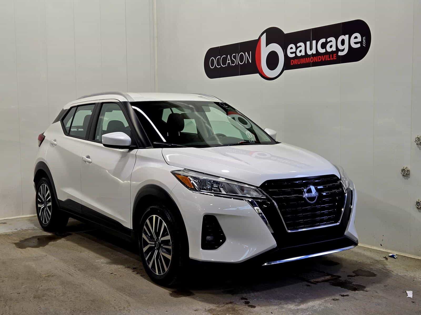 2024 Nissan Kicks SV - Image 1