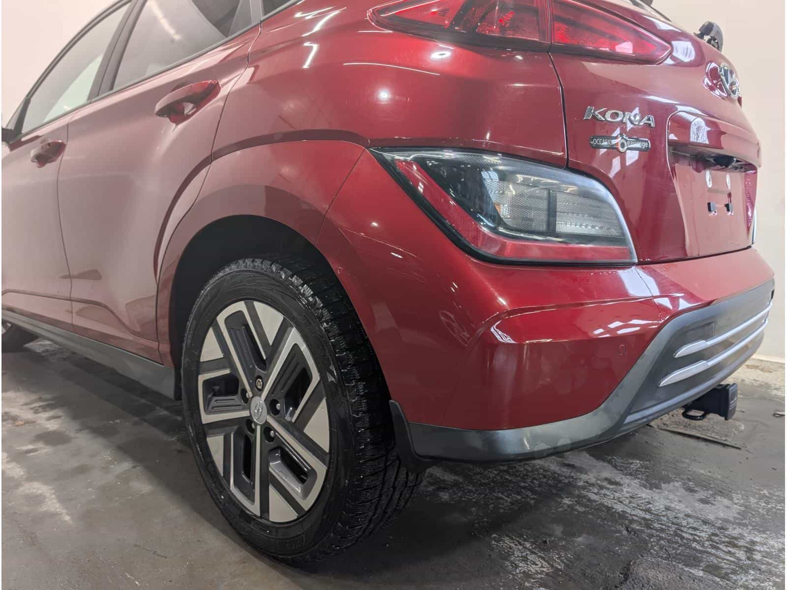 2023 Hyundai Kona EV Preferred - Image 3