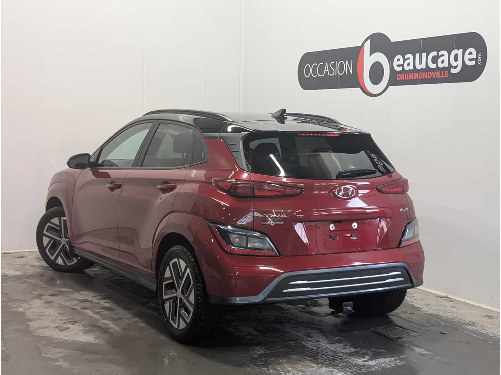 2023 Hyundai Kona EV Preferred - Image 4