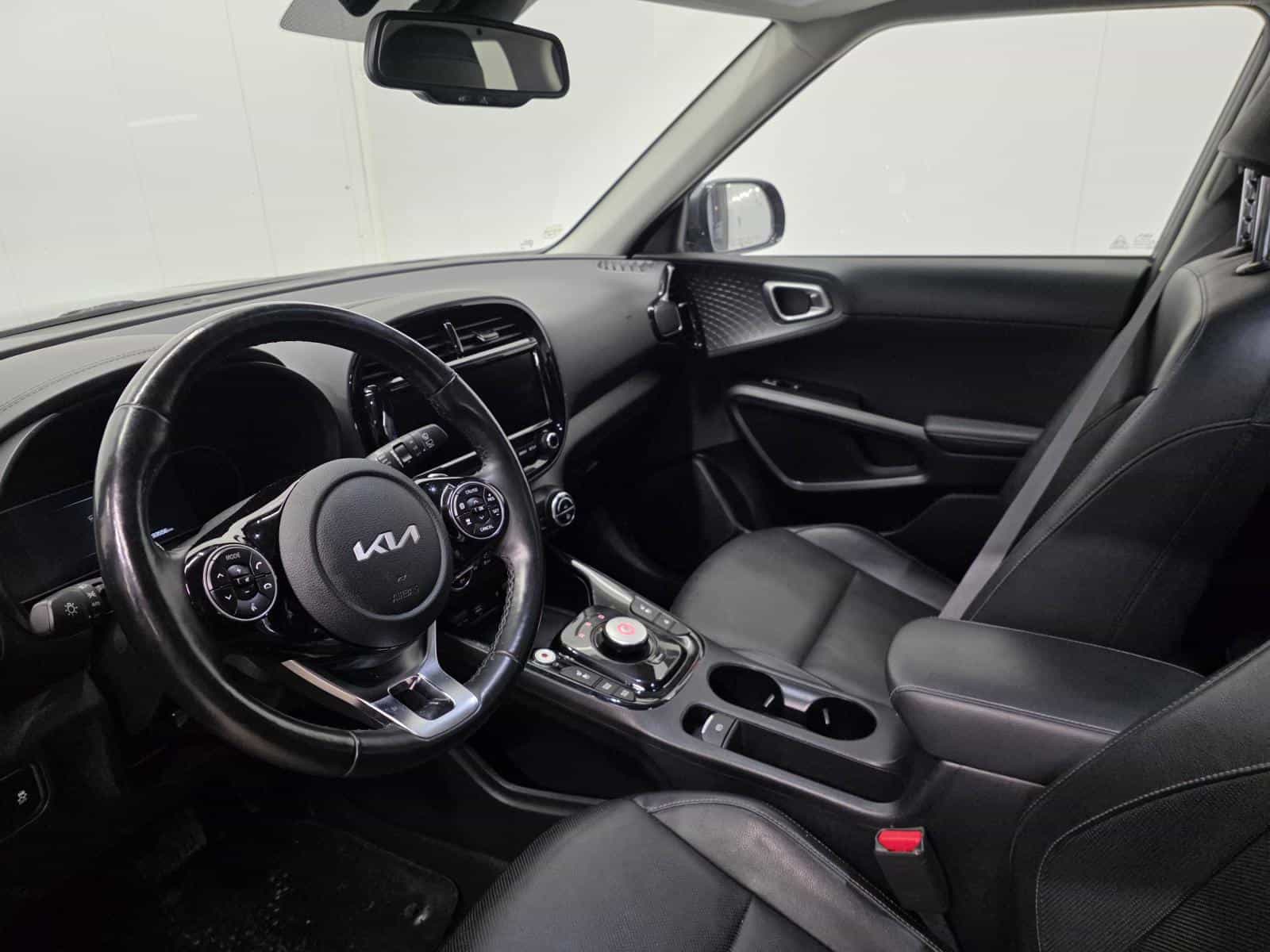 Image 6 Kia Soul EV Limited 2022