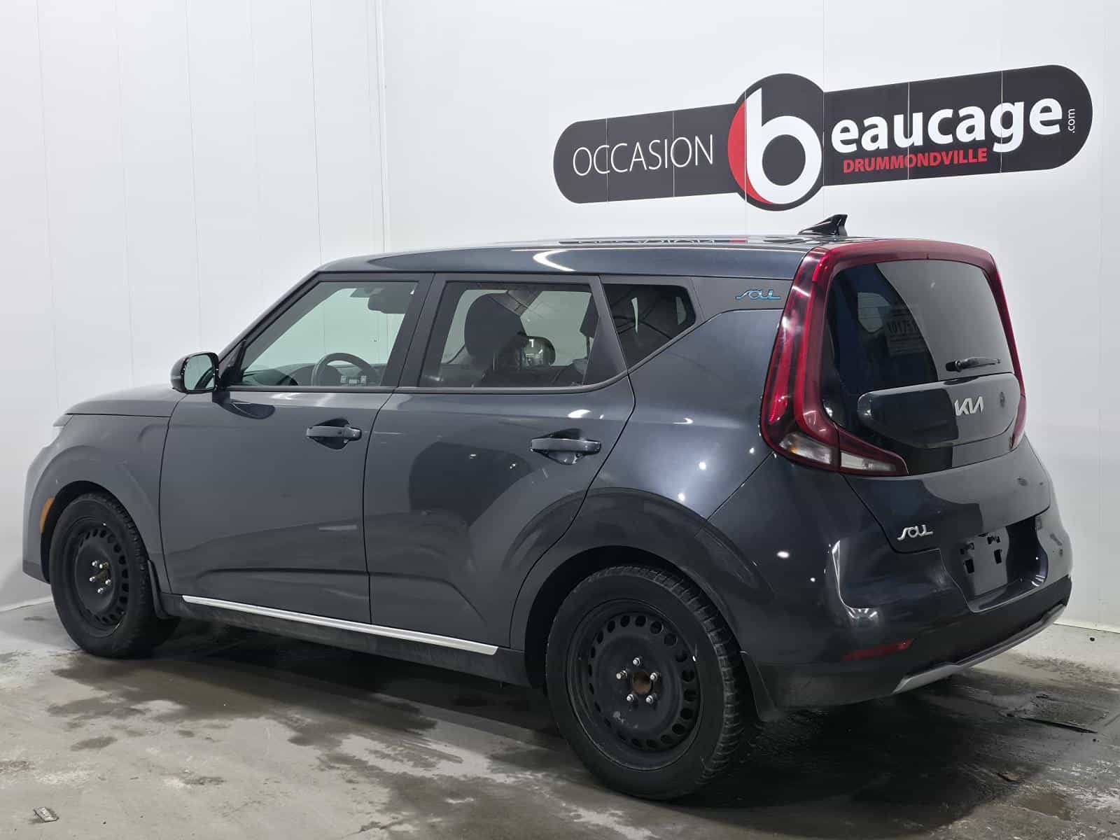 Image 3 Kia Soul EV Limited 2022