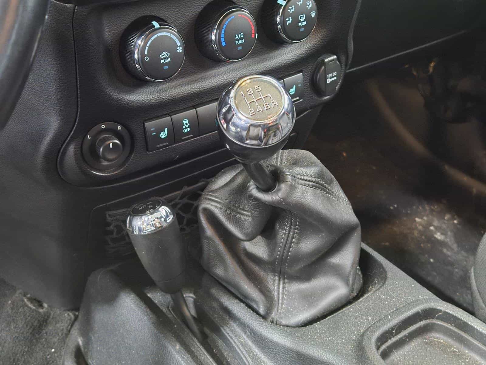 Image 9 Jeep Wrangler Unlimited Sahara 2017