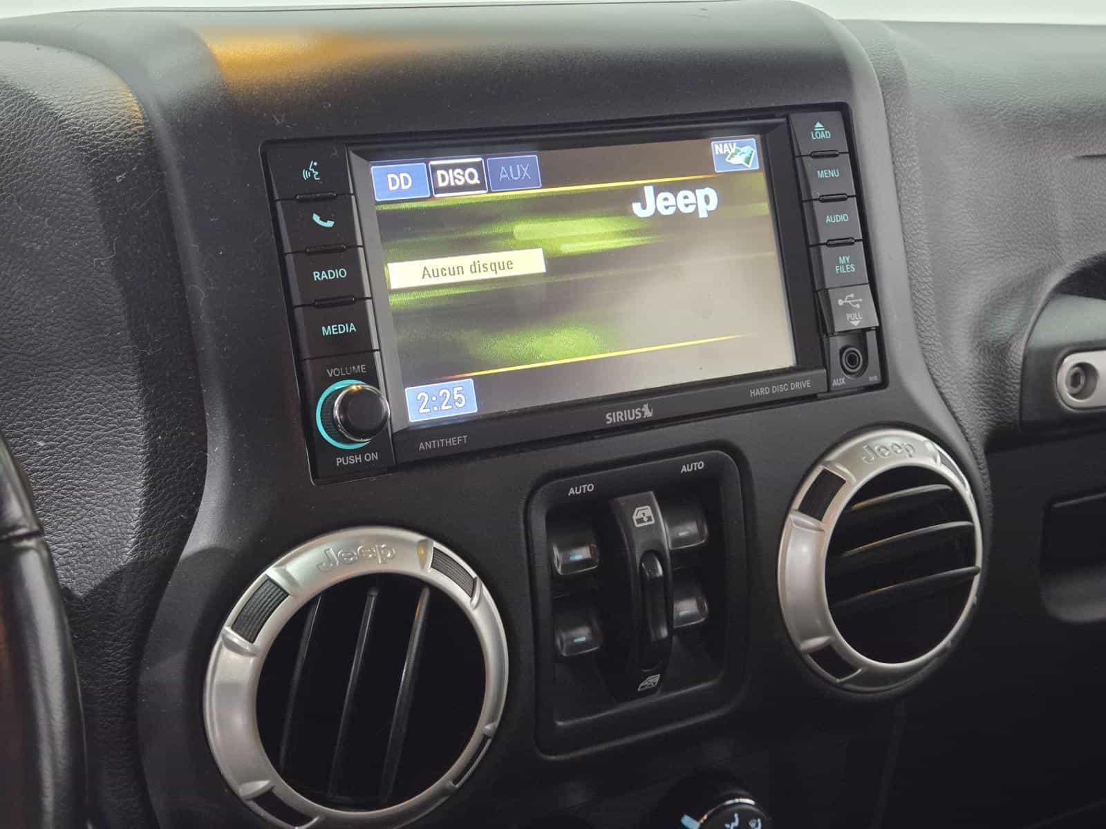 Image 11 Jeep Wrangler Unlimited Sahara 2017