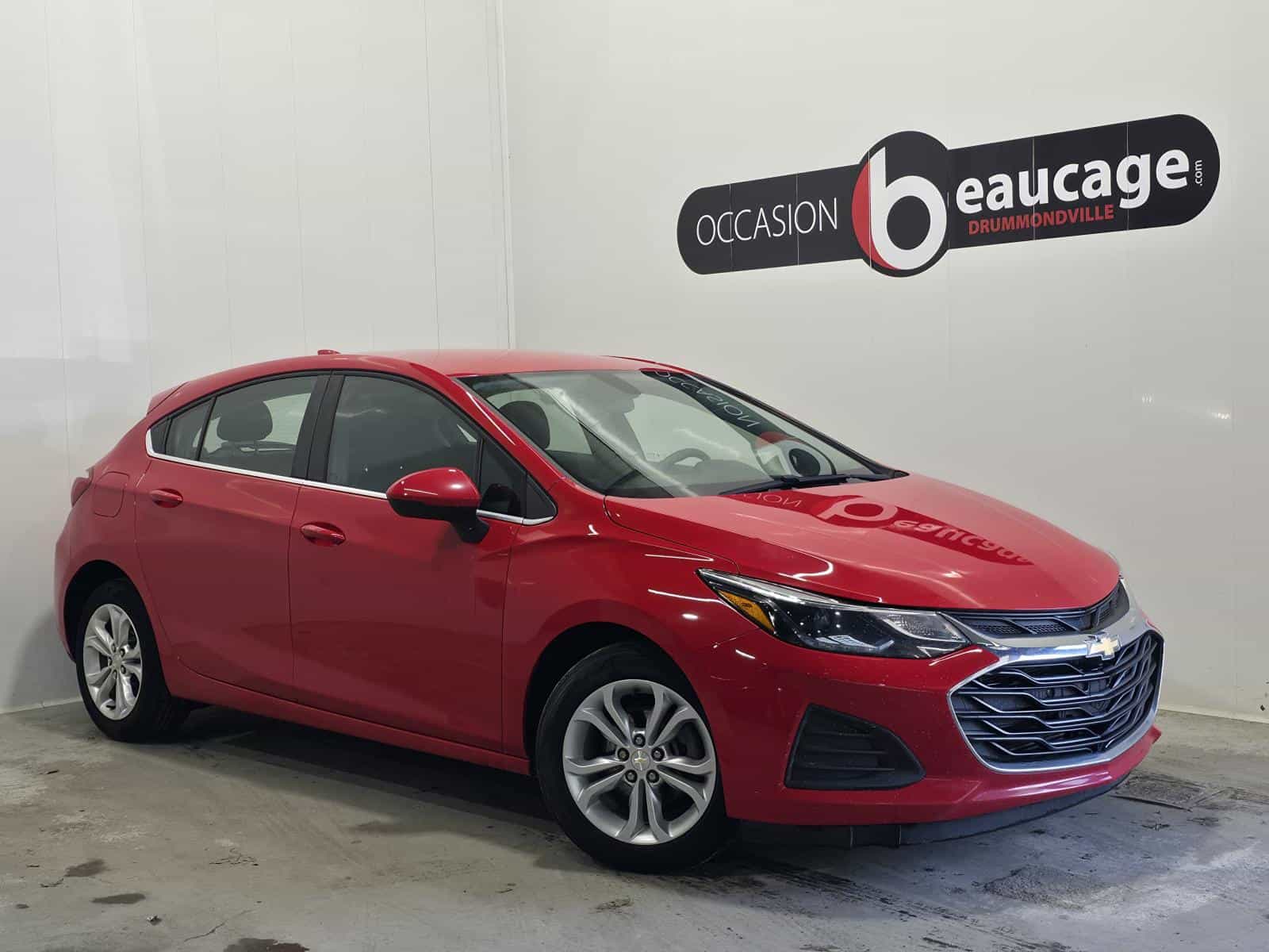 2019 Chevrolet Cruze LT - Image 1